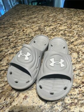 Under Armour Kids Light Gray Slide Sandals